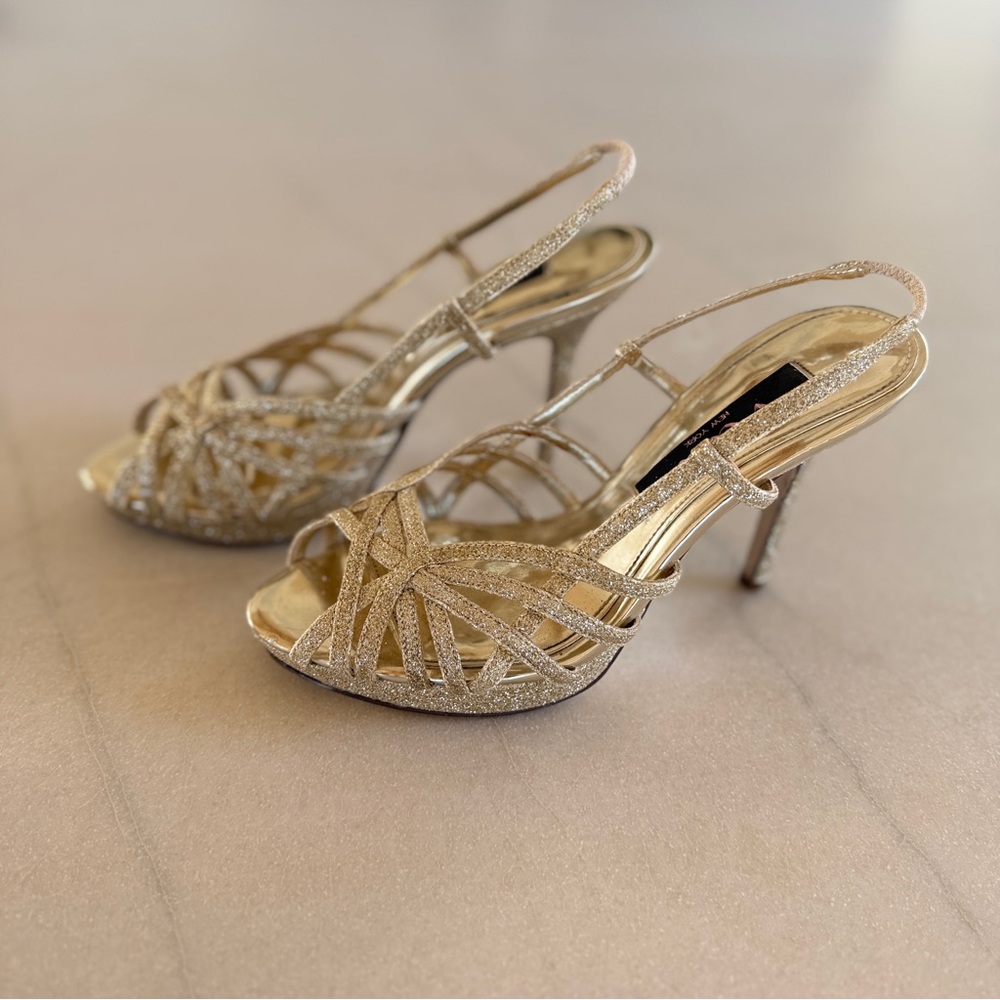 Nina Fonda Gold Glitter Strappy Platform Heels | Size 6 Slingback Dress Shoes - Picture 7 of 11